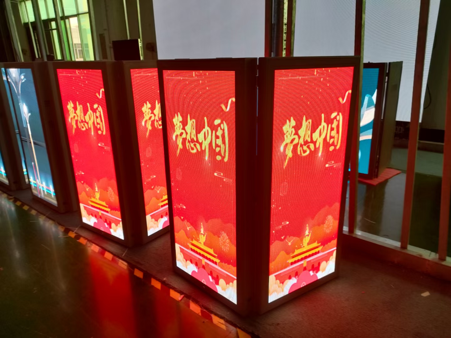 LED智慧燈桿屏P3.3-A
